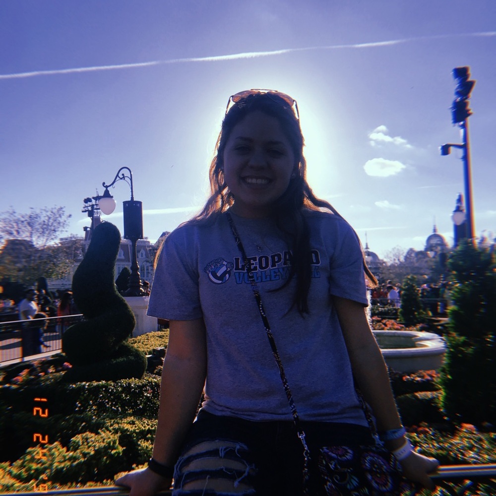 Meet your Posher, Laura